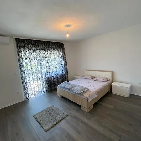 Unatesnim Apartment *