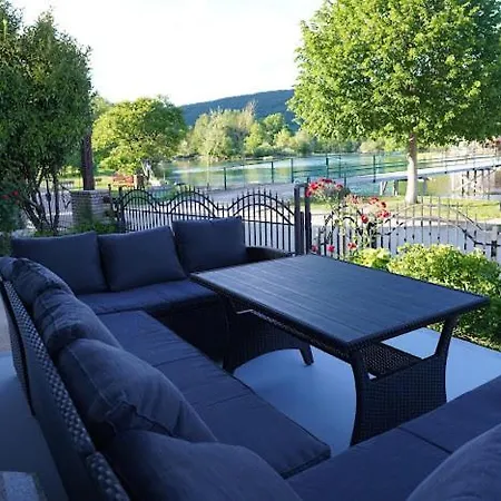 Unatesnim Apartment Otoka (Bihac)